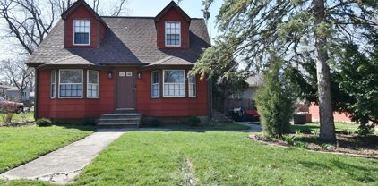 211 Moore Avenue, St. Charles