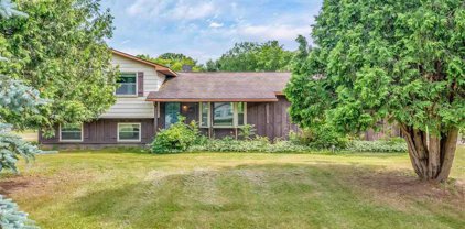 2476 Holly Heights, Holly Twp