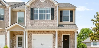 160 Chastain Way, Newnan