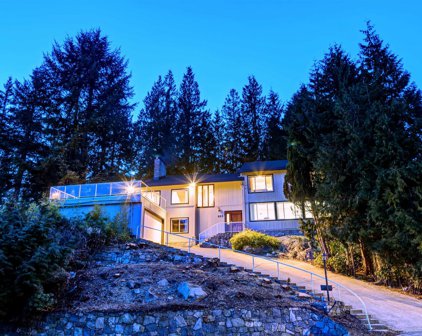 605 Hawstead Place, West Vancouver