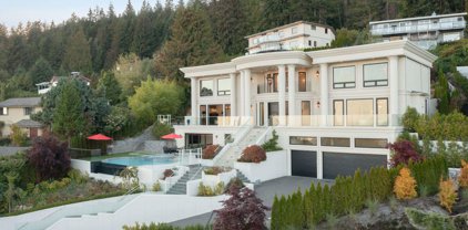 558 Craigmohr Drive, West Vancouver