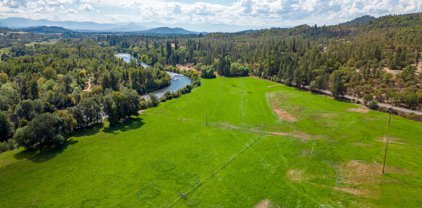 4344 Rogue River  Drive, Eagle Point