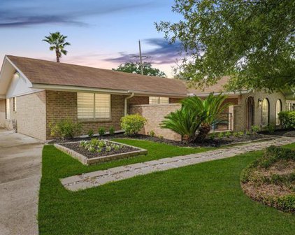 1165 Ivy Ln, Beaumont
