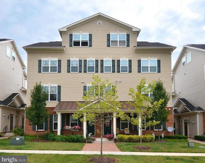 23239 Observation Dr Unit #2225, Clarksburg