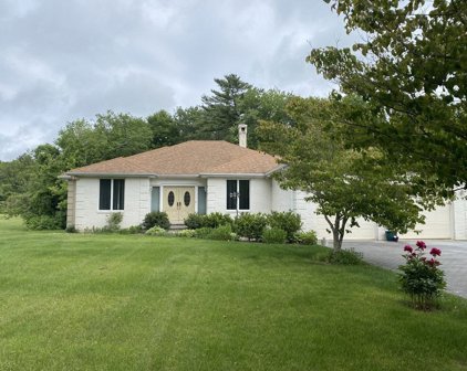 22 Melissa Lynn Dr, Dartmouth
