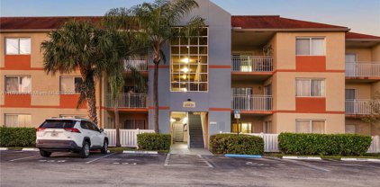 18810 Nw 57th Ave Unit #304, Hialeah