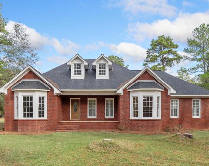 1022 Pinewood Road, Leesburg
