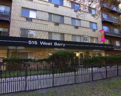 515 W Barry Avenue Unit #460, Chicago