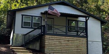 246 Montgomery Lane, Clayton
