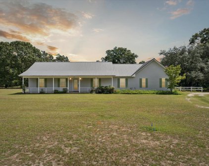 157 Shawnee Way, Jesup