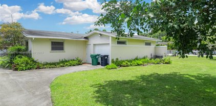 8620 Sw 103rd St, Miami