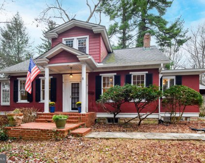 8 Dutton Ave, Catonsville