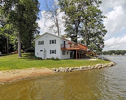 7248 S Crooked Lake Drive, Delton