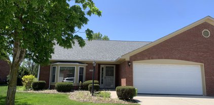 422 Waterford Lane, Avon