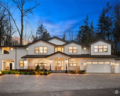 5399 NE 198th Place, Lake Forest Park