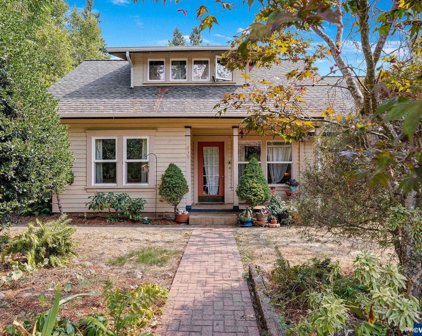 839 Madison St, Silverton