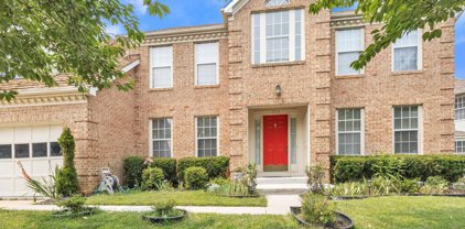 238 Lower Country Dr, Gaithersburg