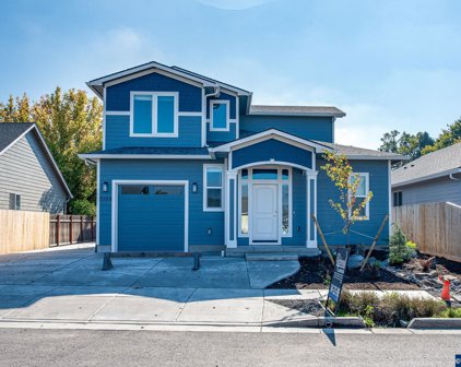 3156 Isaac (-3158) St, Albany