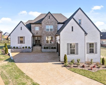 2022 Eagle View Rd, Hendersonville