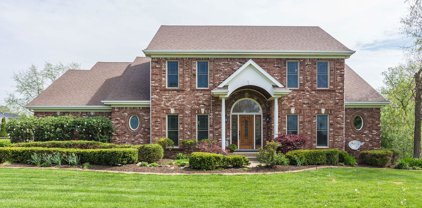 5305 High Crest Dr, Crestwood