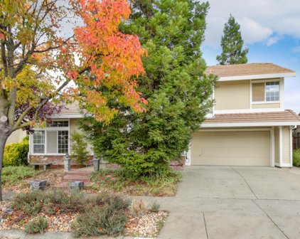 2021 Peridot Street, Roseville