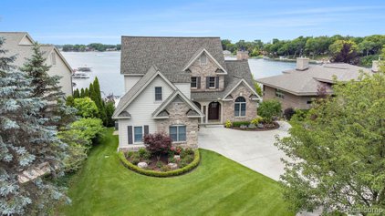 2346 SILVER POINT, Waterford Twp