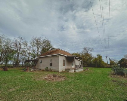 8337 FM 1002, Big Sandy