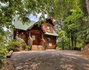 1724 Parkway View Ct, Sevierville image