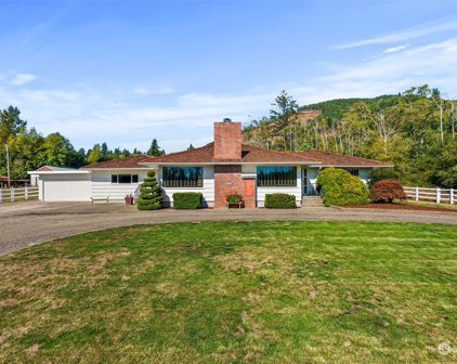 36 Airport Road, Raymond