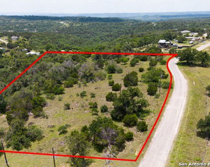407 Deer Rd, Comfort