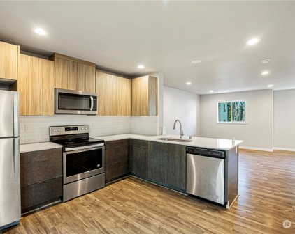 4918 S Willow Street Unit #B, Seattle