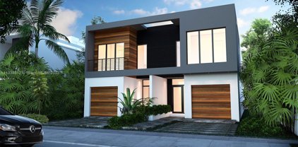 3077 Mary Street, Coconut Grove