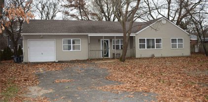 3 Arlene Court, Centereach