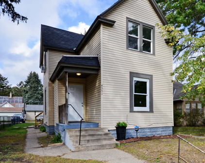 4351 Fremont Avenue N, Minneapolis