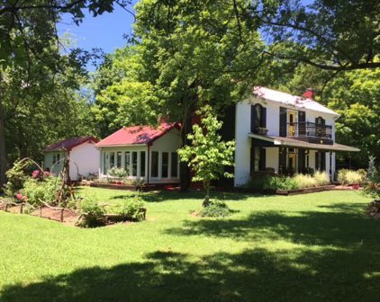 102 Adkisson St, Ashland City