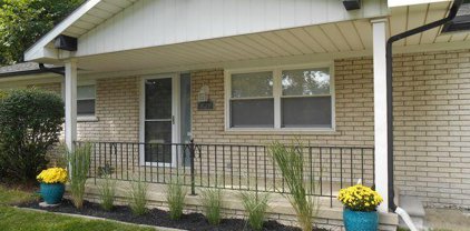 829 Trombley, Troy