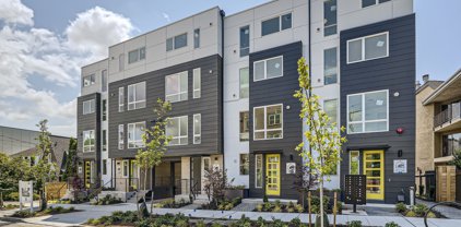 511 Howe Street Unit #B, Seattle