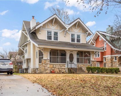 5825 Central Street, Kansas City