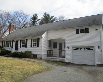 74 Washburn St, Northborough