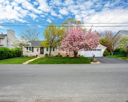 1132 Oak Road, Manasquan