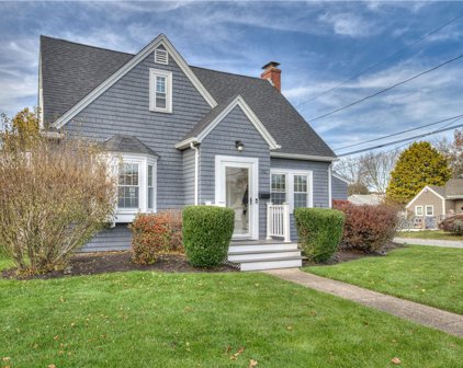 100 Turner Avenue, Cranston