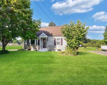 54 W Orchard St, Ludlow