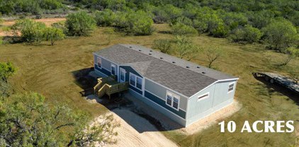 945 County Road 327, Jourdanton