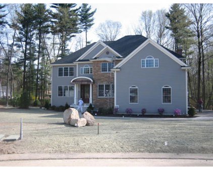 10 Chickering Lane, Ashland