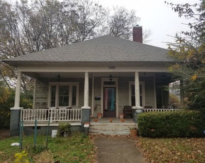 1069 Oak Sw Street, Atlanta