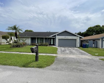 7140 Nw 46th St, Lauderhill