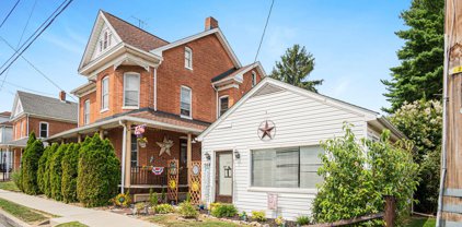 562 Baer Ave, Hanover