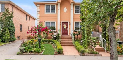 157-20 20th Road, Whitestone