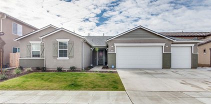 6881 E Harvard Avenue, Fresno