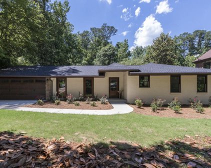 80 Lake Forrest Ne Lane, Atlanta